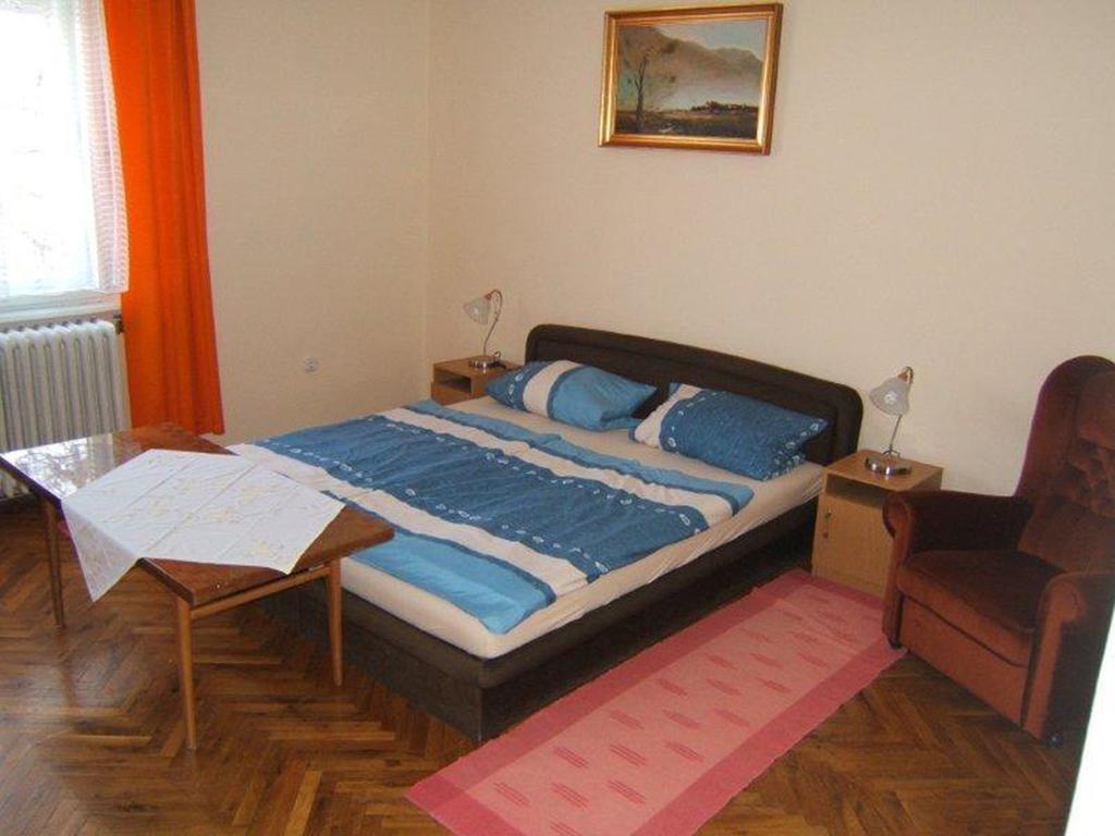 Pallósi Ház A Sárvár Exterior foto
